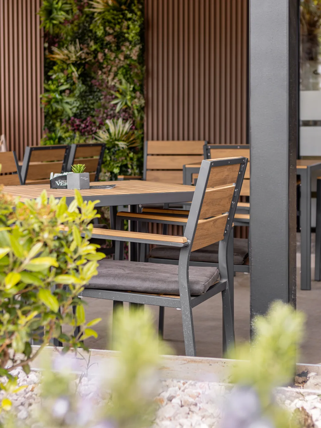 Restaurant Palma outdoor terrace and dining area in Ulcinj, Montenegro