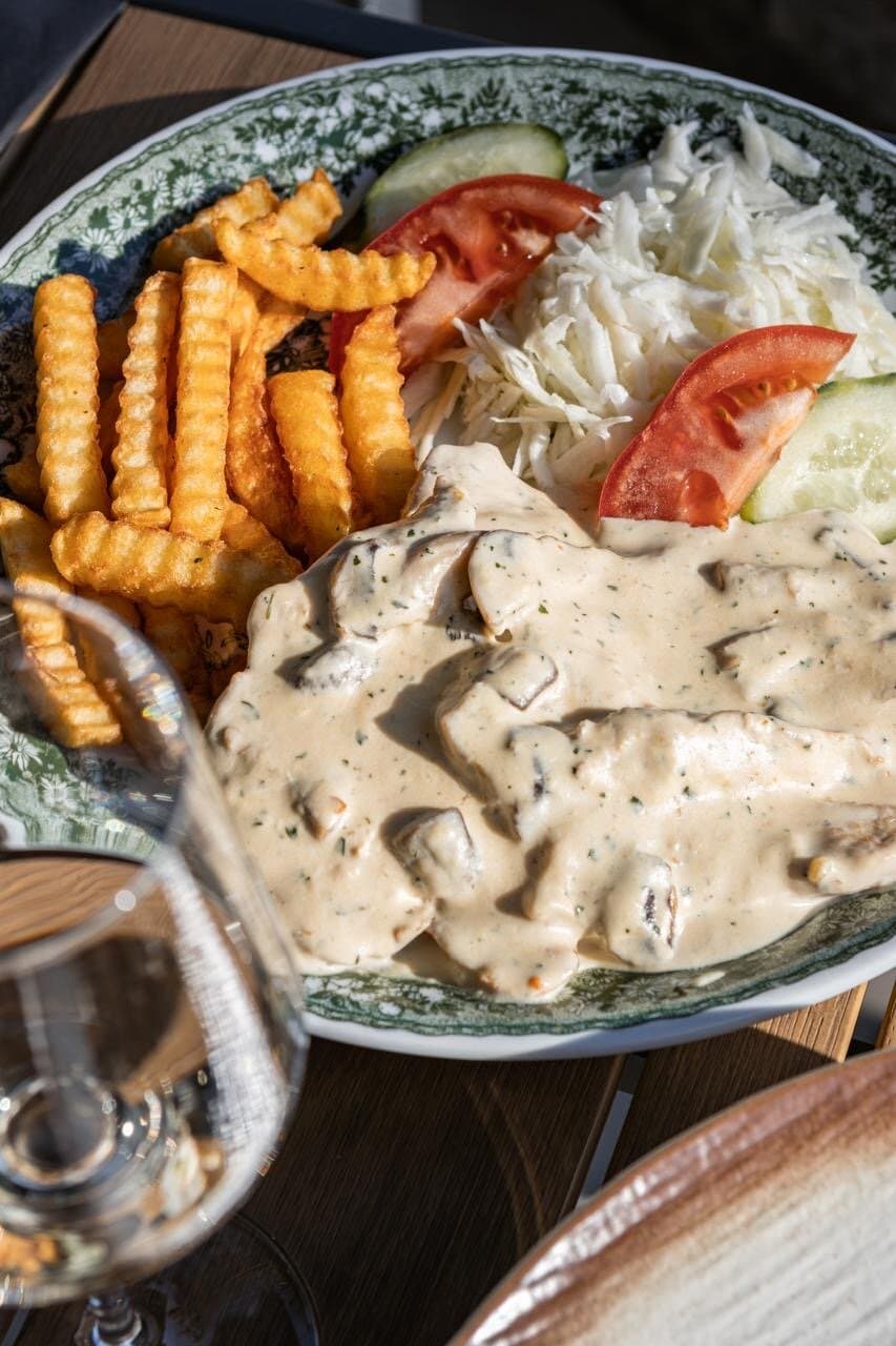 Restaurant Palma Ulcinj — food, grill and dining photo 2